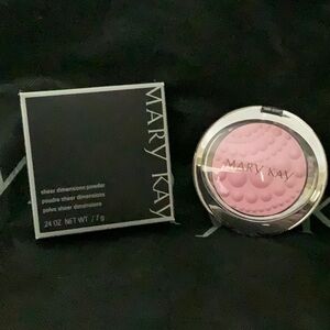 Mary Kay Sheer Dimensions Powder - Pearles